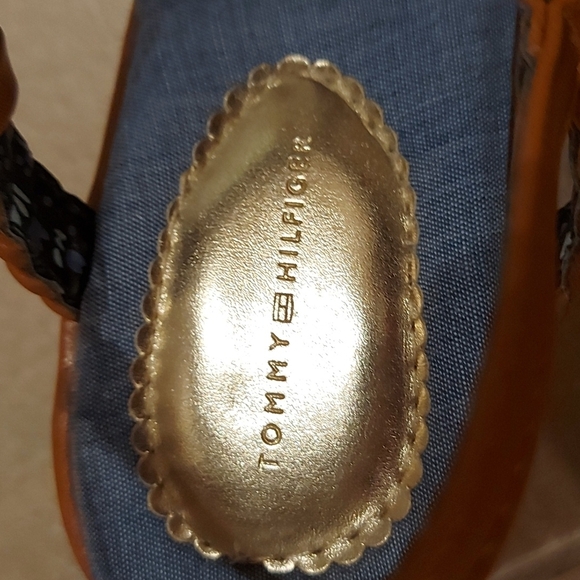 Tommy Hilfiger Girls Wedge Sandals - Picture 3 of 9